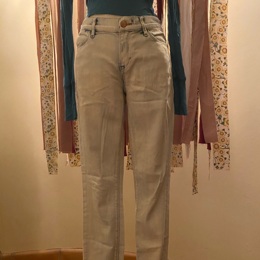 Stone washed jeans